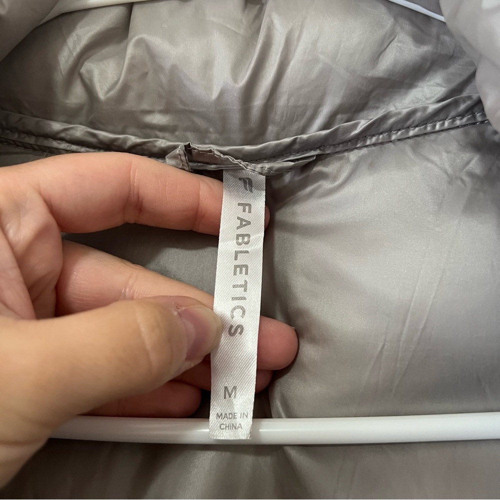 Fabletics Silver Elliot Packable Puffer Vest With… - image 5